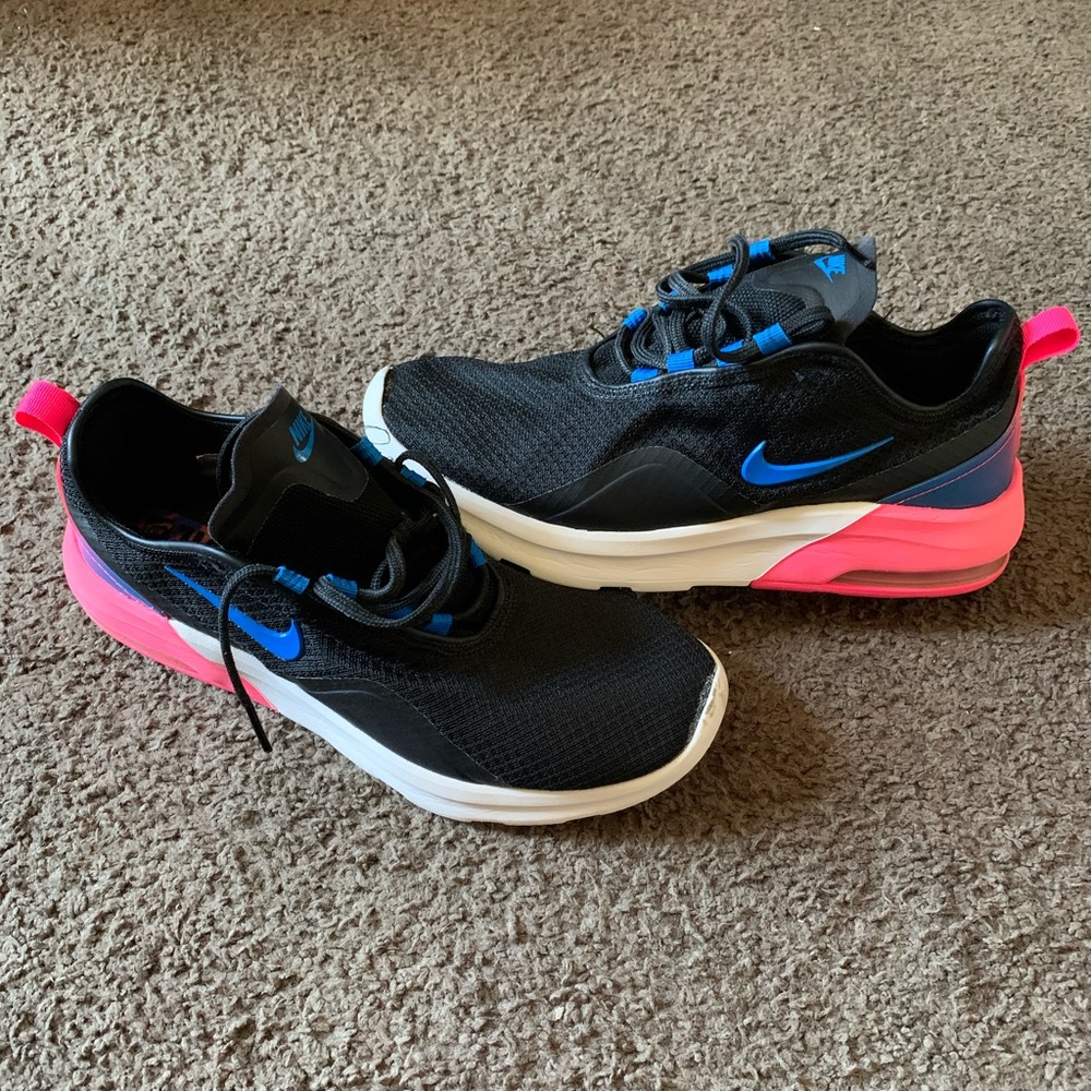 Nike air max shoes size 9